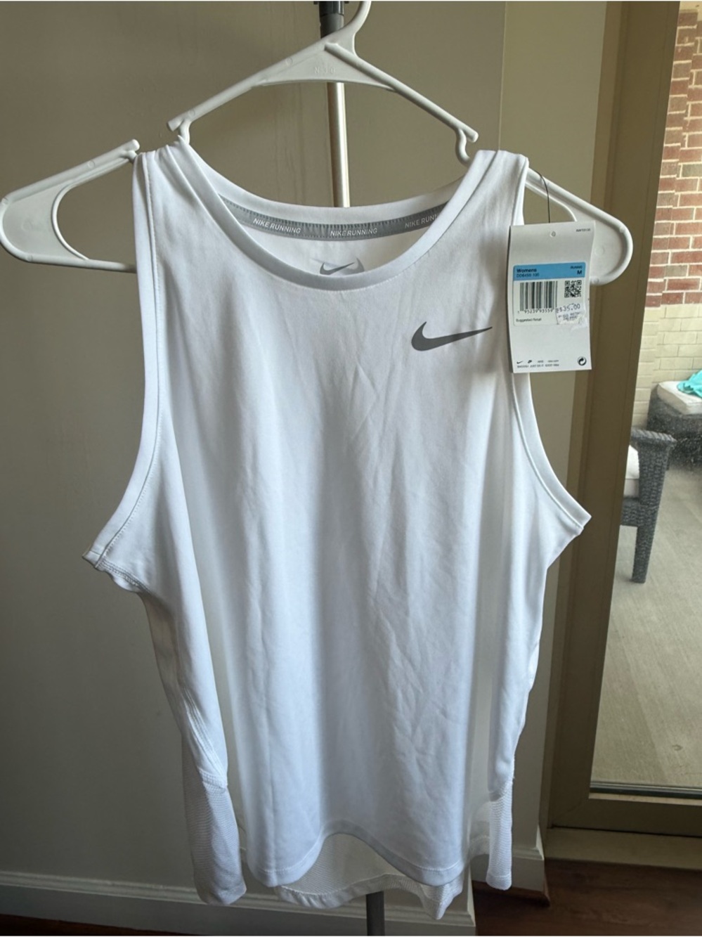 Nike White Athletic Tank Top - Mesh Panel